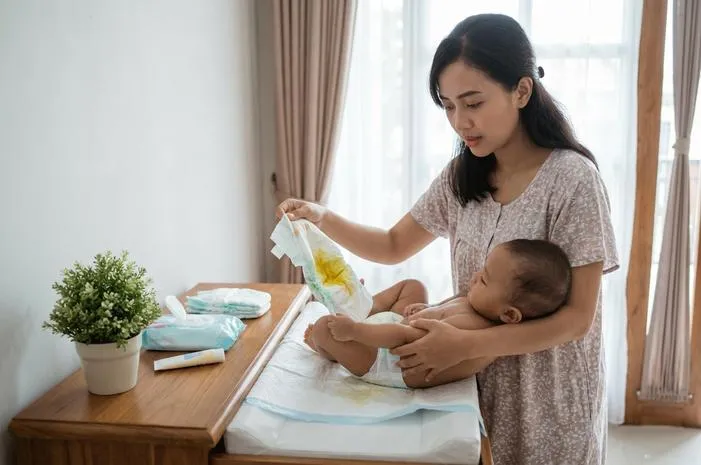 Bayi Mencret Kuning: Normal? Kapan Harus Waspada?