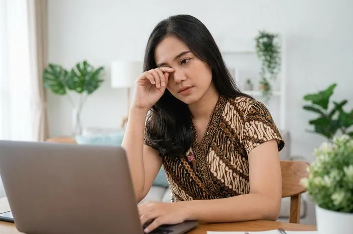 Penyebab Kenapa Mata Sering Berkedip: Normal Atau Tidak?