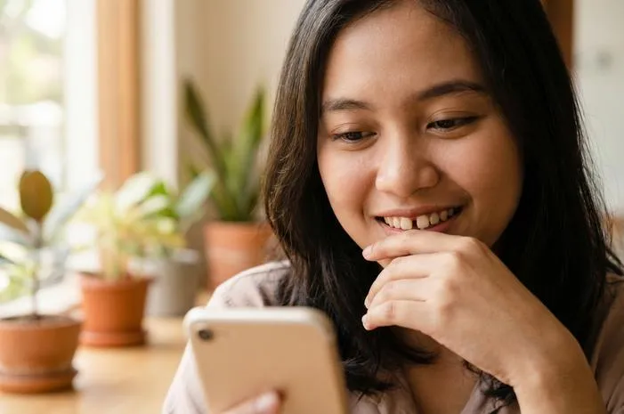 Tips Atasi Gigi Renggang Depan Agar Senyum Pede