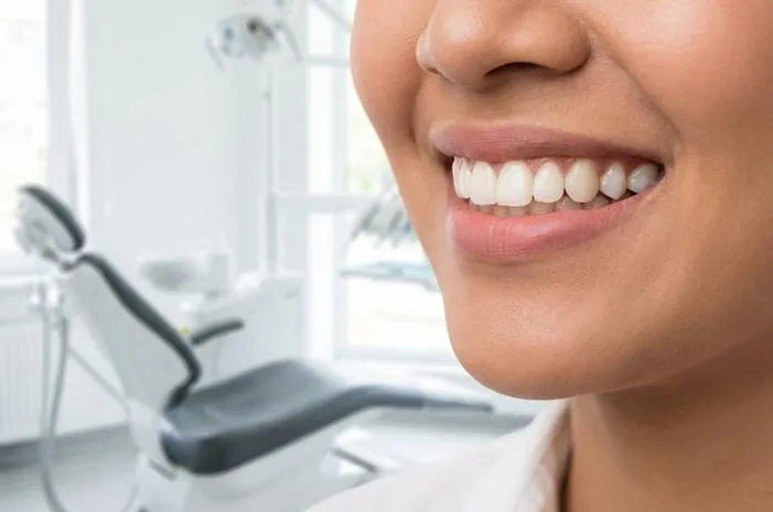 Gigi Ditambal: Atasi Lubang, Senyummu Bebas Ngilu