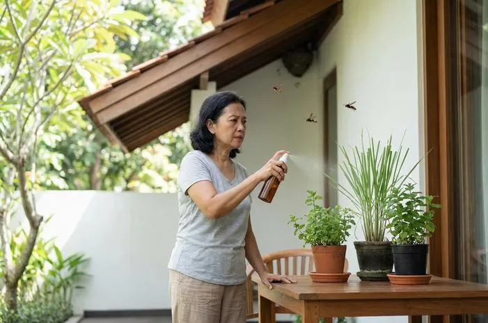 Gampang! Cara Mengusir Tawon Vespa Tanpa Ribet