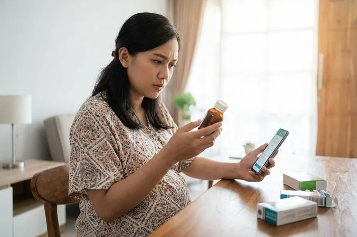 Ibu Hamil: Obat yang Tak Boleh Dikonsumsi!