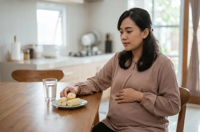 Hamil Ngidam Tape? Pahami Dulu Risiko Janinmu!