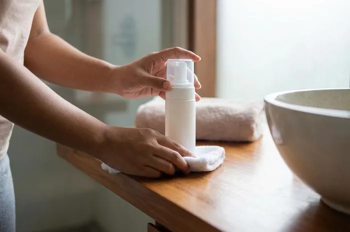 Cuci Vagina yang Benar: Hindari Sabun, Pilih Air Hangat