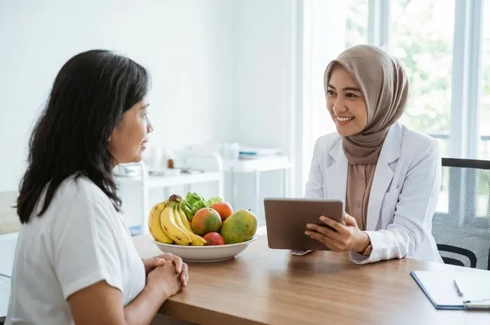 Nutritionist: Ahli Gizi untuk Pola Makan Terbaik