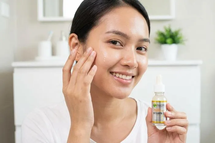 Garnier Bright Complete Vitamin C Serum: Wajah Cerah Bebas Noda