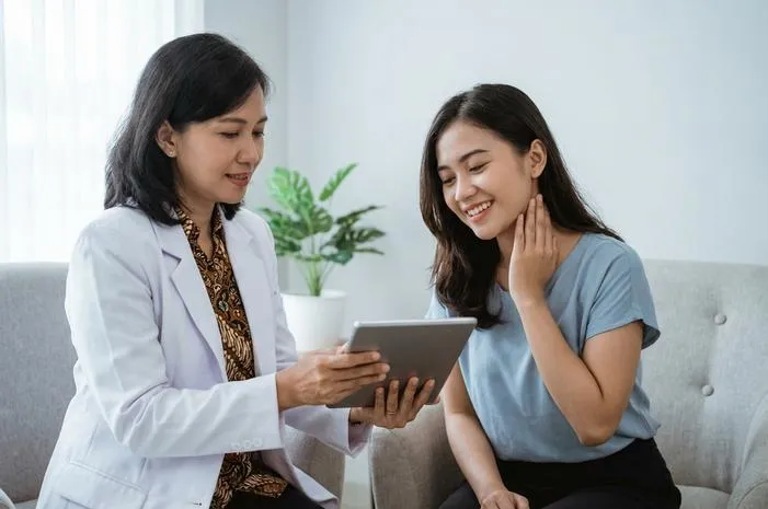 Apakah Tiroid Menular? Jawabannya Tidak!