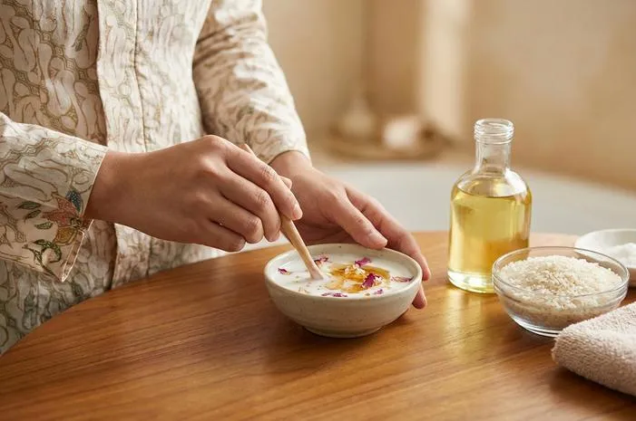 Milk Recipe Gentle Feminine Wash: Lembut, Segar, pH Seimbang