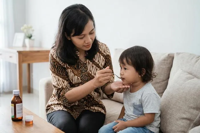 Asam Mefenamat untuk Anak: Kapan Aman Diberikan?