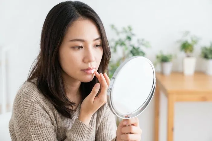 Bibir Bercak Putih: Normal atau Tanda Bahaya? Cek Ini!