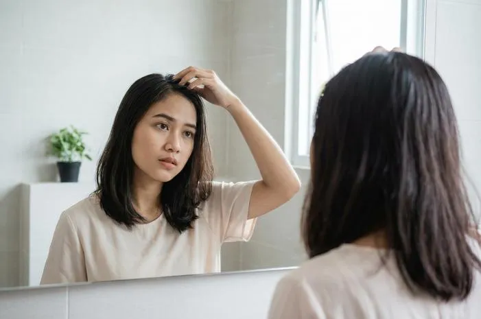 Rambut Lepek Tampak Kempis, Berminyak, dan Lengket