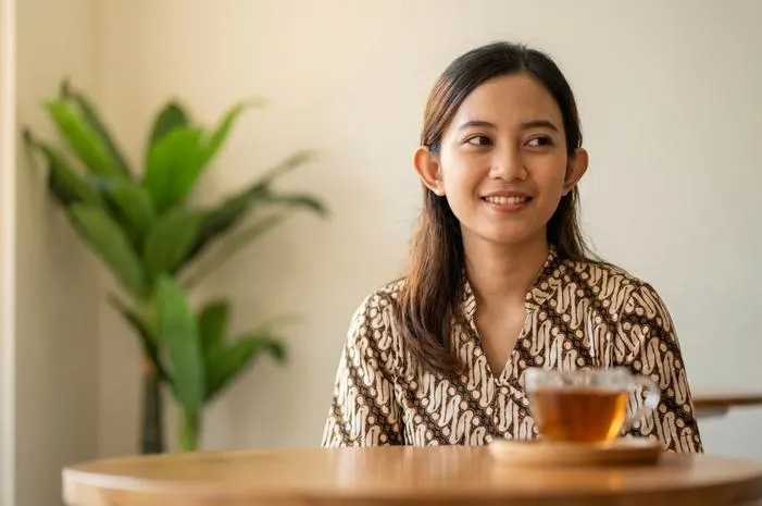 Rahasia Artis Telinga Caplang: Pede, Trik, Sampai Oplas