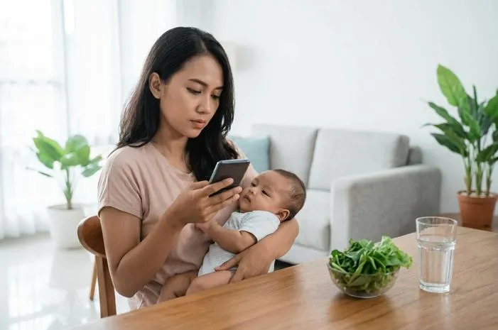 Berak Hijau? Tenang, Ini 5 Penyebab Umumnya Loh!