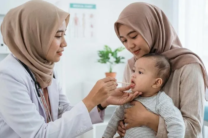 Lidah Bayi Normal vs Tongue Tie: Cek Yuk Moms!