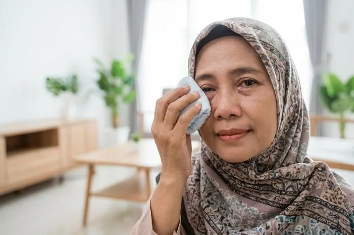 Mata Bengkak Berair: Tips Atasi Cepat dan Mudah