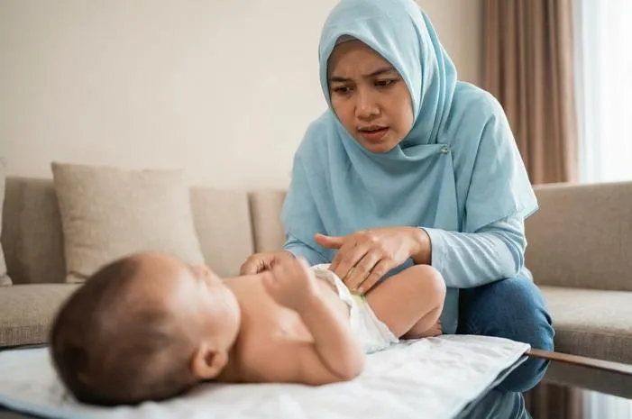 Pup Bayi Ada Bercak Darah? Segera Konsultasi Dokter