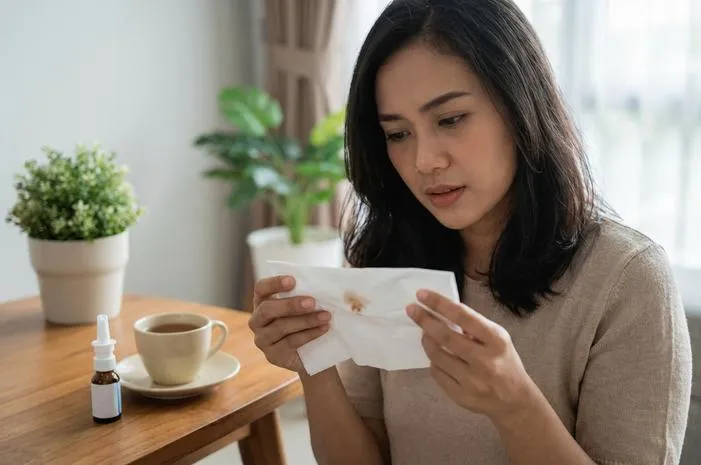 Kenapa Ingus Berwarna Coklat? Bisa Darah atau Kotoran Loh!