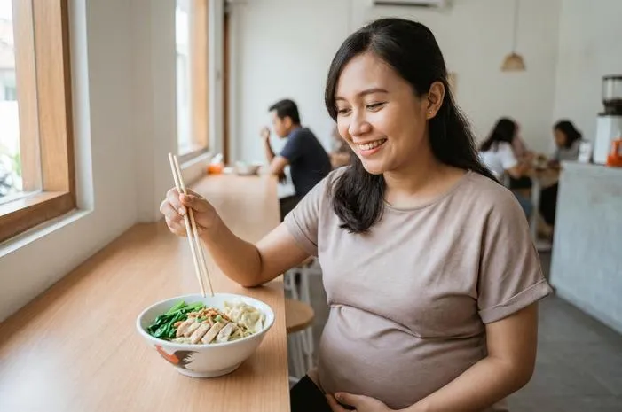 Bumil Makan Mie Ayam: Nikmat, Aman, dan Sehat!