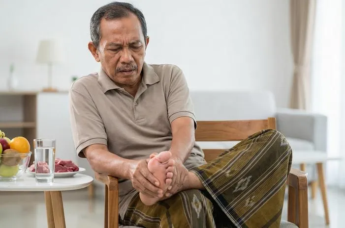 Terungkap! Penyebab Encok Bukan Cuma Asam Urat