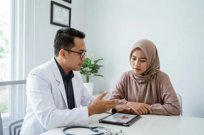 Ambeien Periksa ke Dokter Apa? Dokter Bedah Jawabnya!