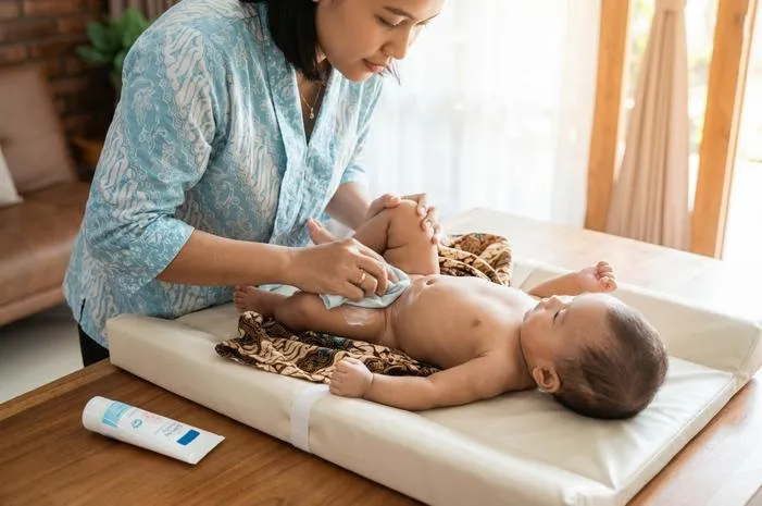 Selangkangan Bayi Lecet? Bikin Nyaman dengan Cara Ini
