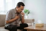 Dada Sakit Saat Batuk Berdahak? Jangan Panik, Kenali Ini!