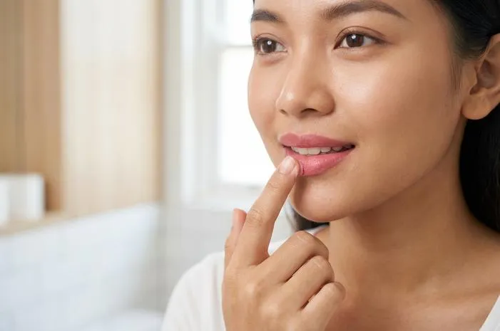 Lip Blush: Bibir Merona Cantik Praktis Sepanjang Hari