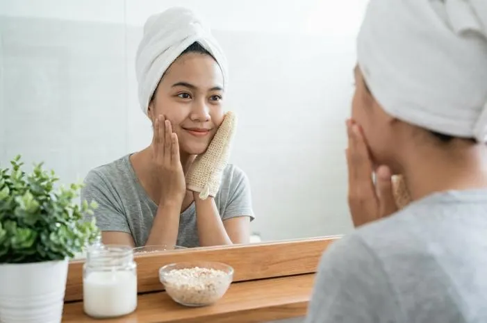 Cara Menghilangkan Kulit Mati di Wajah, Cerah dan Mulus