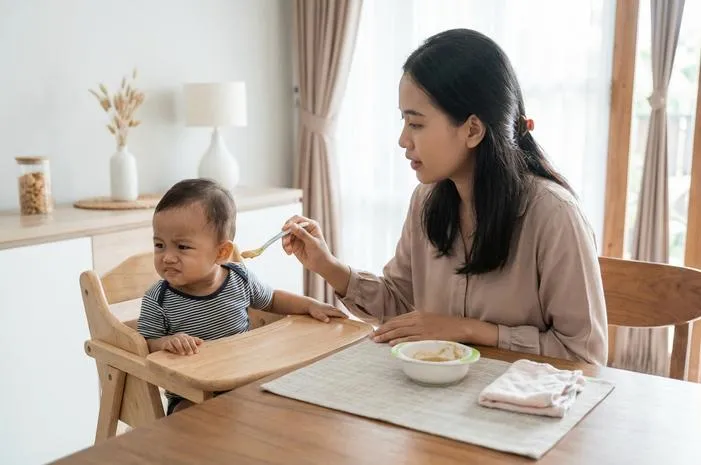 Bayi 8 Bulan Susah Makan? Coba Cara Ini Agar Lahap