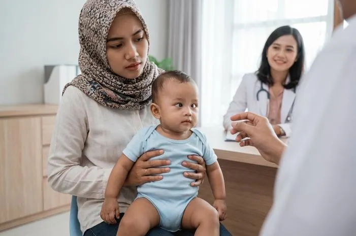 Penyebab Mata Juling pada Bayi: Normal atau Bahaya?