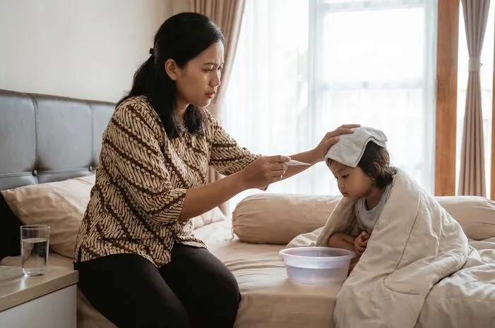 Demam Muntah pada Anak? Jangan Panik, Ini Solusinya!