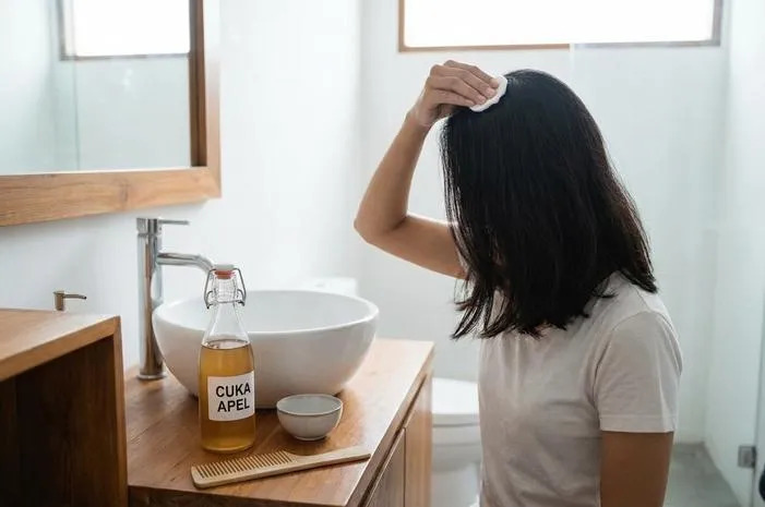 Ampuh! Cuka Apel untuk Ketombe, Rambut Kinclong Bebas Gatal