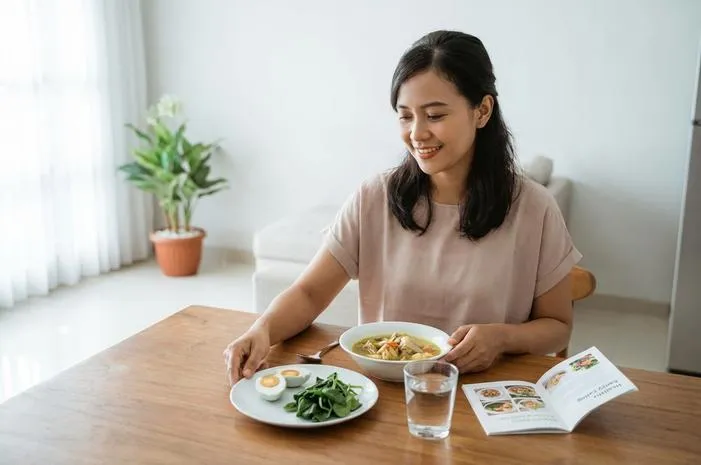 Ketahui 10 Kebiasaan yang Bisa Bikin Gemuk