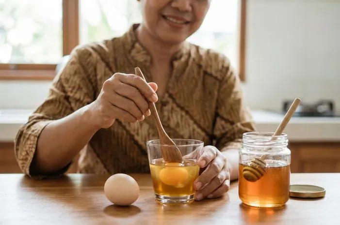 Rahasia Minum Telur Kampung dan Madu Stamina Kuat