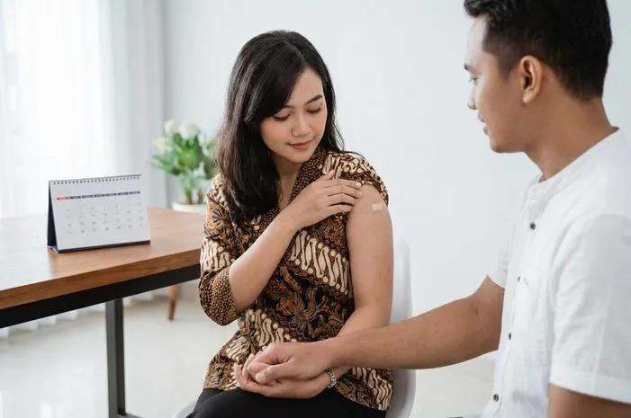 Berapa Hari Aman Berhubungan Seks Setelah KB Implan?