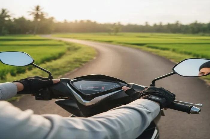 Tangan Sering Kesemutan Saat Naik Motor? Ini Solusinya