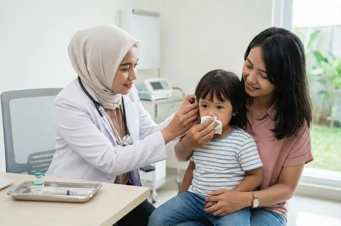 Bolehkah Imunisasi Campak Saat Pilek? Simak Aturan Amannya