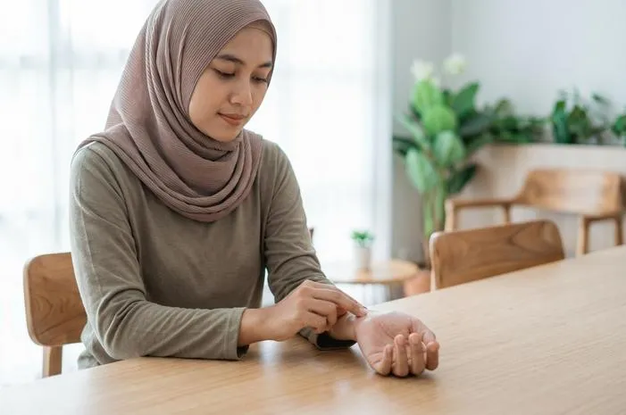 Apakah Kista Ganglion Bisa Hilang Sendiri? Cek Jawabannya