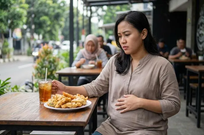 7 Jenis Makanan yang Bikin Perut Buncit Makin Membandel