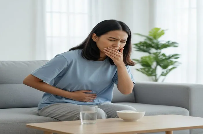 Sakit Perut Disertai Mual? Ini Penyebab dan Solusinya