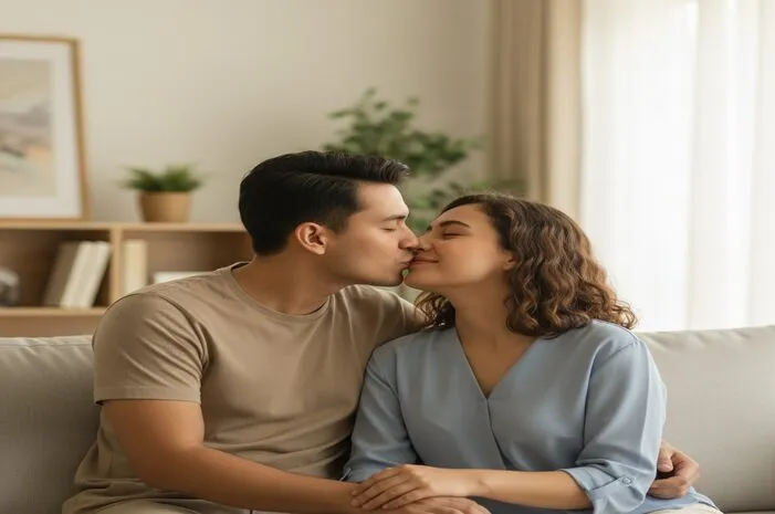 Cara Ciuman Bibir yang Benar, Bikin Pasangan Terbuai