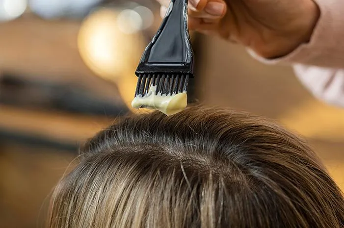 Kilat! Cara Menghilangkan Cat Rambut di Kulit dengan Cepat
