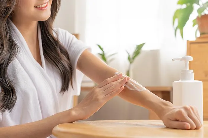 Nivea Handbody Pemutih: Kulit Cerah Anti Kusam Tidak Lengket