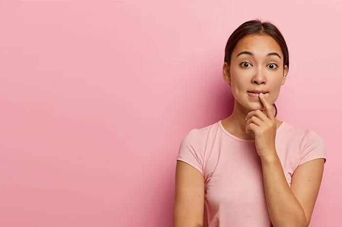 Fakta Tahi Lalat di Atas Bibir: Cantik atau Perlu Cek?
