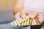 Postpil vs Postinor, Apa Bedanya? Kenali Pilihan Pil KB Darurat yang Tersedia di Apotek
