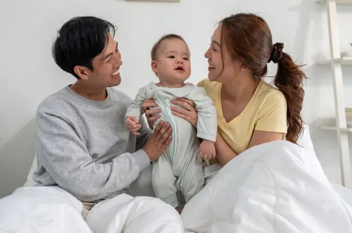 Daftar Harga Baby Oil Terbaru untuk Perawatan Kulit Bayi